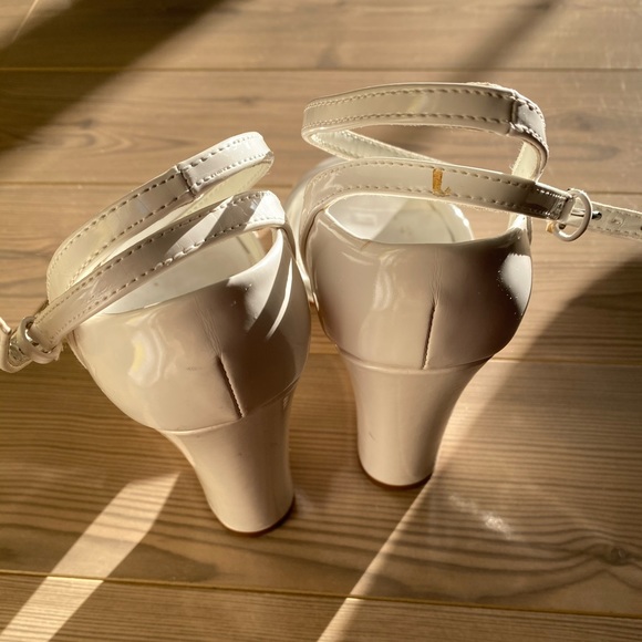 Zara White Patent Peep Toe Heeled Sandals - Picture 4 of 5